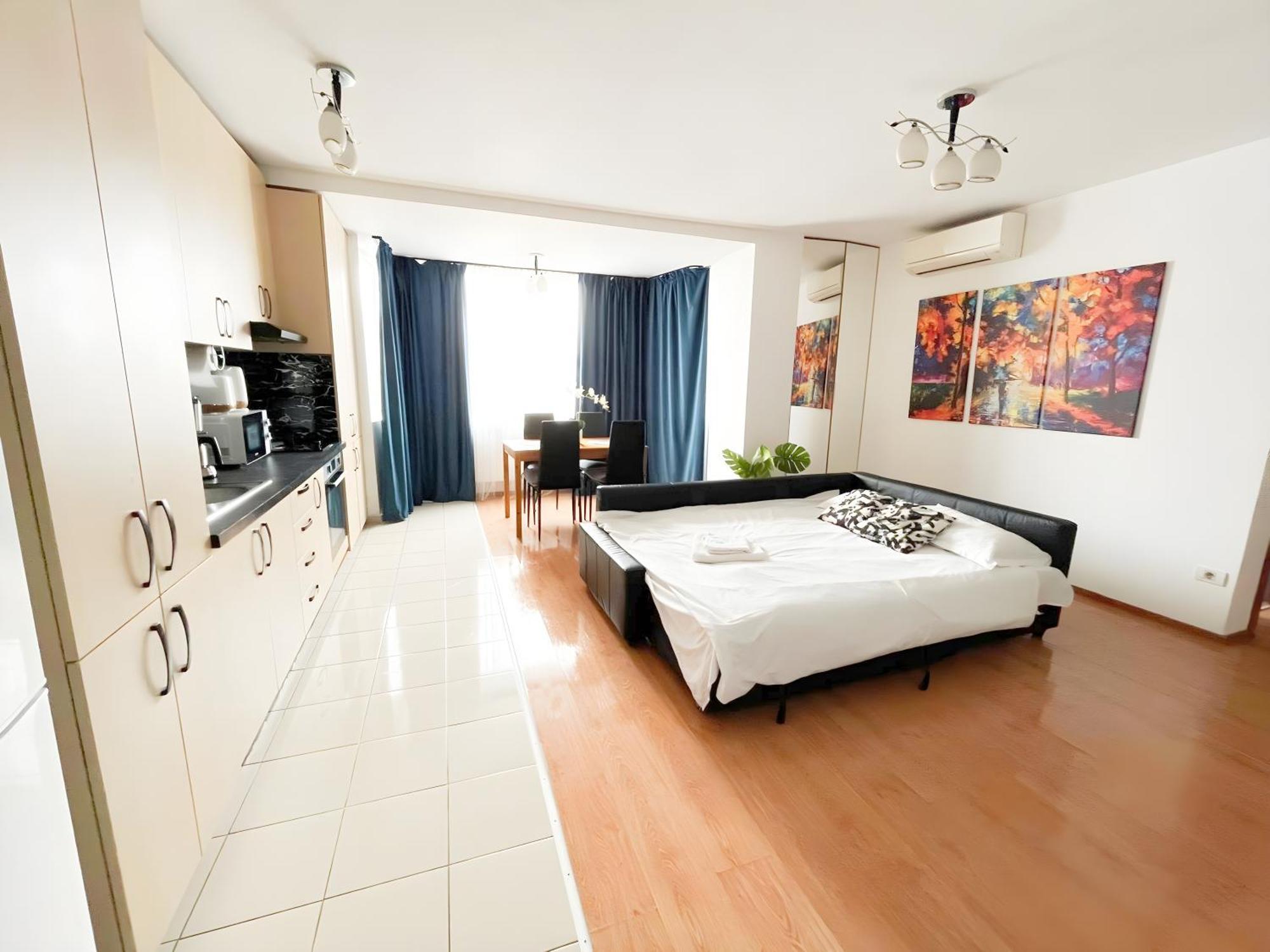 Enchanting Retreat - Historic Old Town - Pet-Friendly Haven - Steps From Unirii ブカレスト エクステリア 写真